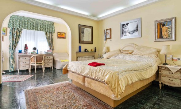 Resale - Villa - Orihuela Costa - MUY CERCA DE LA PLAYA