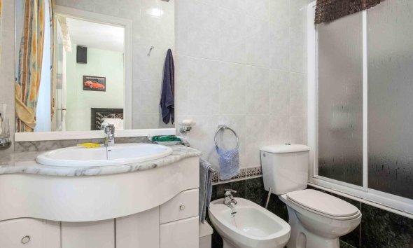 Resale - Villa - Orihuela Costa - MUY CERCA DE LA PLAYA