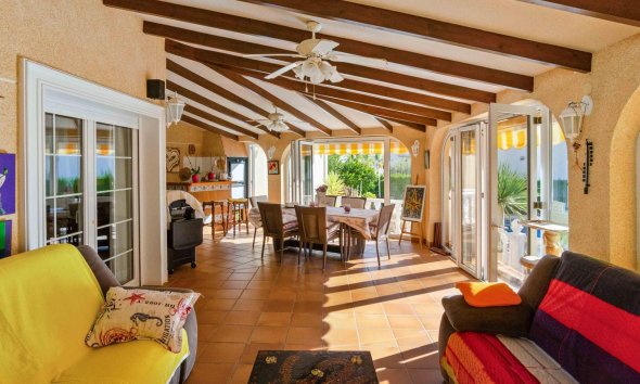 Resale - Villa - Orihuela Costa - MUY CERCA DE LA PLAYA