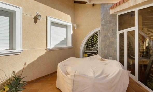Resale - Villa - Orihuela Costa - MUY CERCA DE LA PLAYA