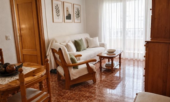 Resale - Apartment - Torrevieja - Habaneras