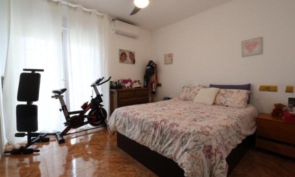 Resale - Apartment - Torrevieja - Habaneras