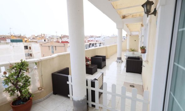 Resale - Apartment - Torrevieja - Habaneras