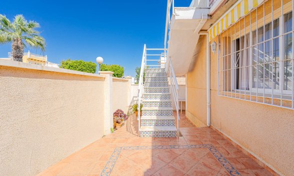 Resale - Terraced house / Townhouse - Torrevieja - Los Altos