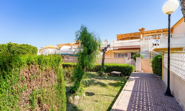 Resale - Terraced house / Townhouse - Torrevieja - Los Altos