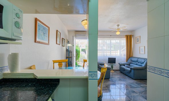 Resale - Terraced house / Townhouse - Torrevieja - Los Altos
