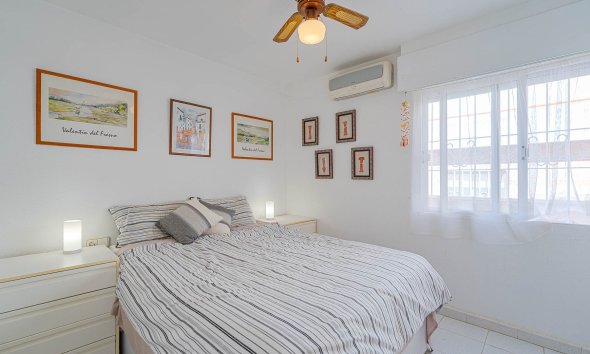 Resale - Terraced house / Townhouse - Torrevieja - Los Altos