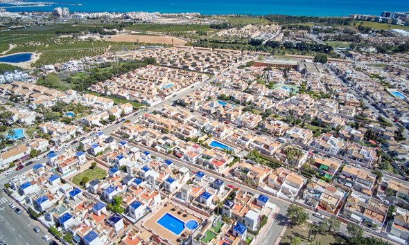 Resale - Terraced house / Townhouse - Torrevieja - Los Altos