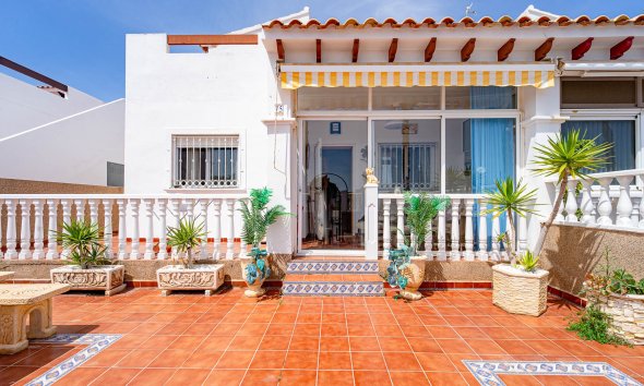Resale - Terraced house / Townhouse - Torrevieja - Punta Prima
