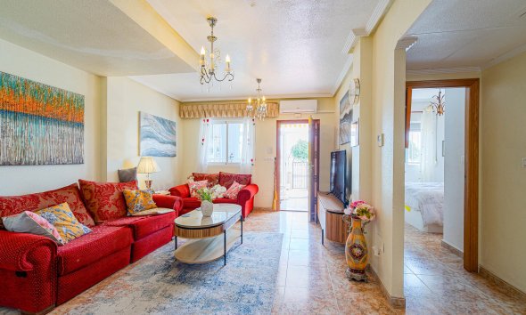 Resale - Terraced house / Townhouse - Torrevieja - Punta Prima