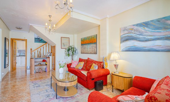 Resale - Terraced house / Townhouse - Torrevieja - Punta Prima