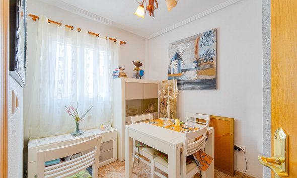 Resale - Terraced house / Townhouse - Torrevieja - Punta Prima