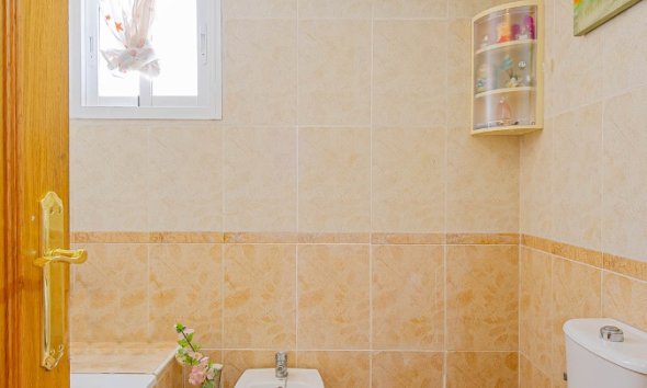 Resale - Terraced house / Townhouse - Torrevieja - Punta Prima