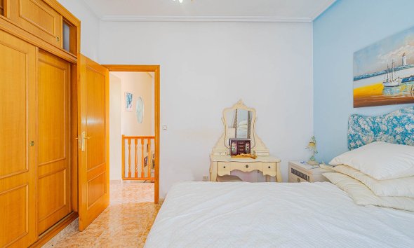 Resale - Terraced house / Townhouse - Torrevieja - Punta Prima