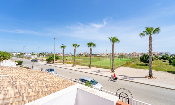 Resale - Terraced house / Townhouse - Torrevieja - Punta Prima