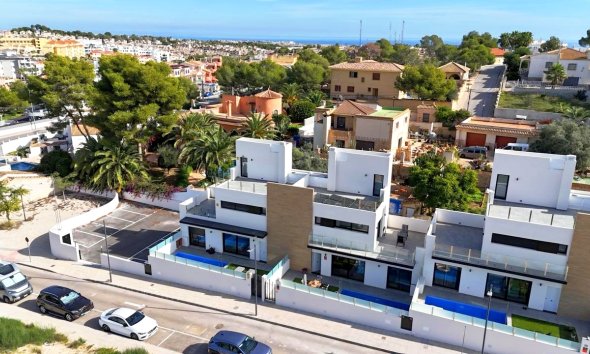 Resale - Villa - Orihuela Costa - Villamartín