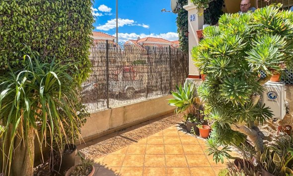 Resale - Bungalow - Orihuela Costa - Playa Flamenca