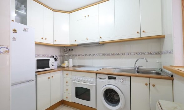 Resale - Apartment - Torrevieja - La Mata