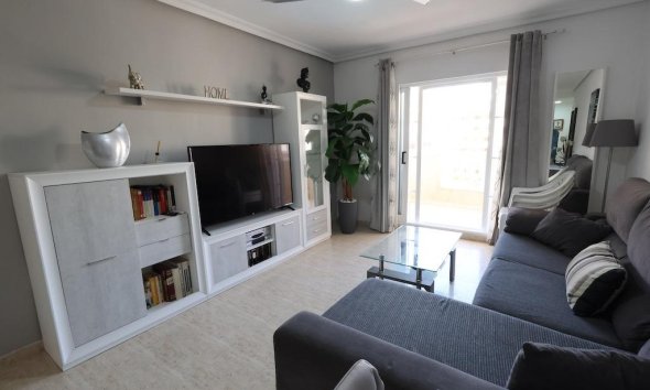 Resale - Apartment - Torrevieja - La Mata