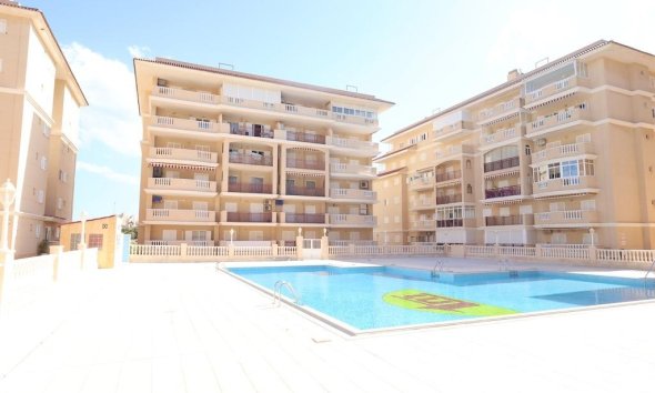 Resale - Apartment - Torrevieja - La Mata