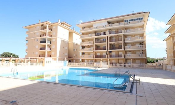 Resale - Apartment - Torrevieja - La Mata