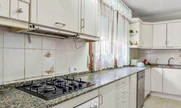 Resale - Villa - Torrevieja - Los Balcones