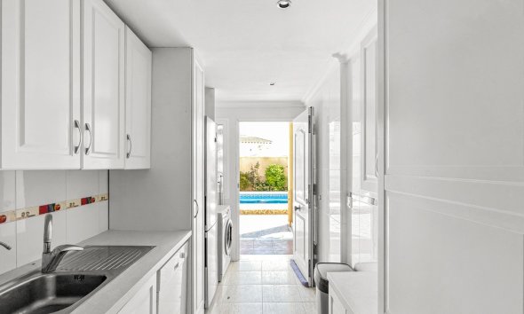 Resale - Apartment - Orihuela Costa - Playa Flamenca