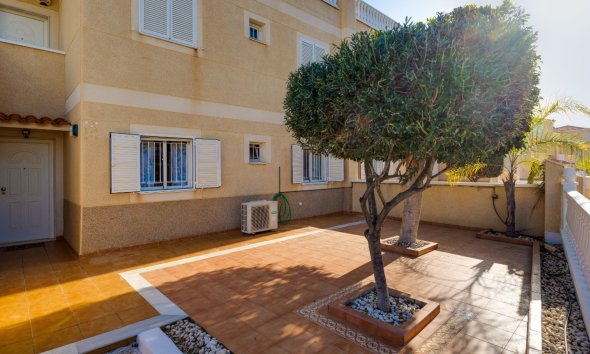 Resale - Apartment - Orihuela Costa - Playa Flamenca