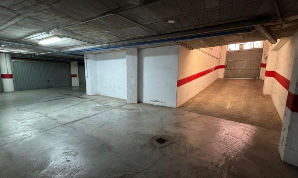 Resale - Parking - Torrevieja - Estacion de autobuses