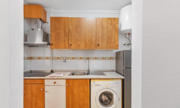 Resale - Apartment - Torrevieja - Estacion de autobuses