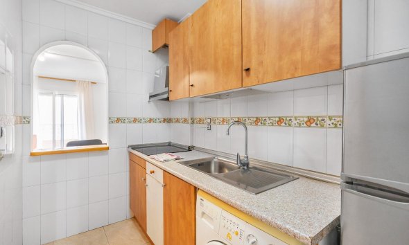 Resale - Apartment - Torrevieja - Estacion de autobuses