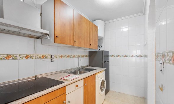 Resale - Apartment - Torrevieja - Estacion de autobuses