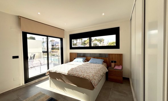 Resale - Villa - Orihuela Costa - Villamartín
