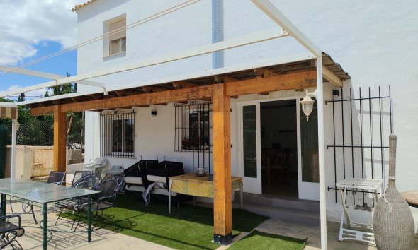 Resale - Farm Estate / Country Property - Los Montesinos