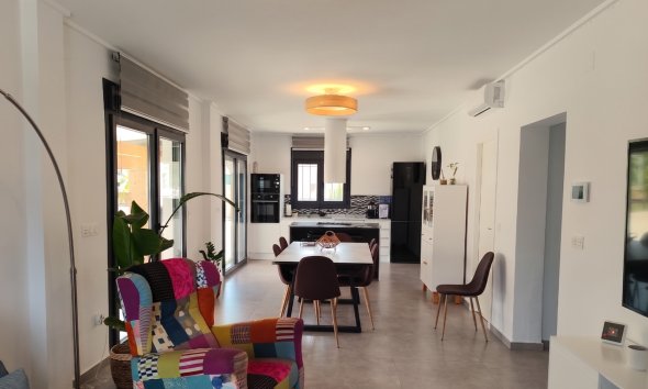 Resale - Farm Estate / Country Property - Los Montesinos