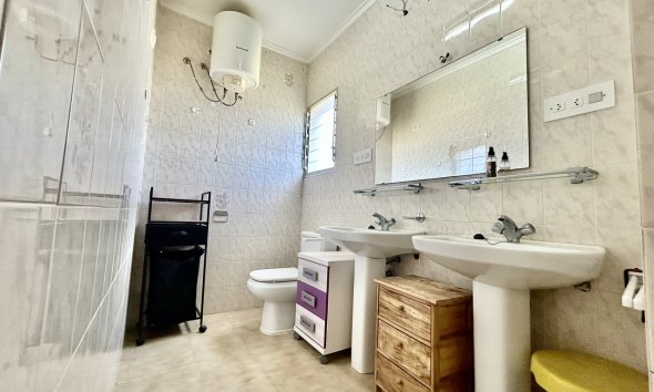 Resale - Farm Estate / Country Property - Los Montesinos