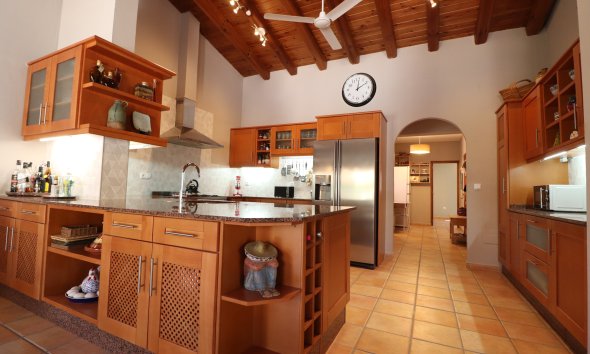 Resale - Farm Estate / Country Property - Catral - Catral - Country
