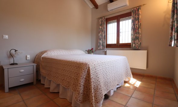Resale - Farm Estate / Country Property - Catral - Catral - Country