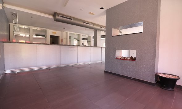 Reventa - Local Comercial - Ciudad Quesada - La Marquesa