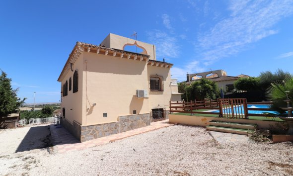 Resale - Villa - Algorfa - Lomas de La Juliana