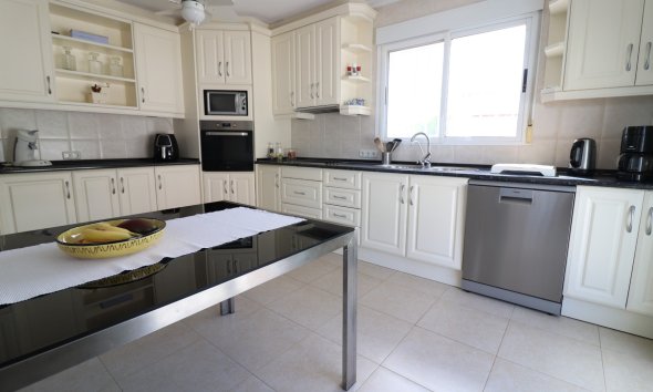 Resale - Villa - Algorfa - Lomas de La Juliana