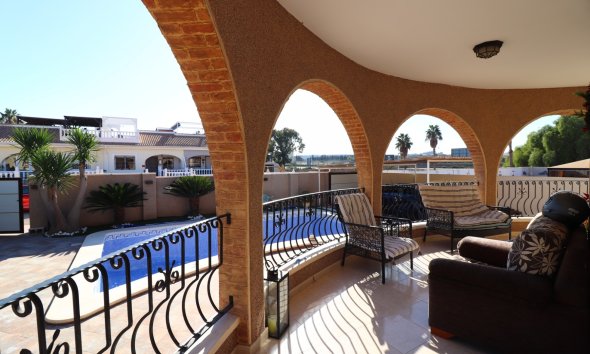 Resale - Villa - Benijofar - Monte Azul