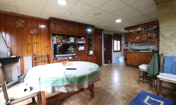Resale - Villa - Heredades - Heredades - Village