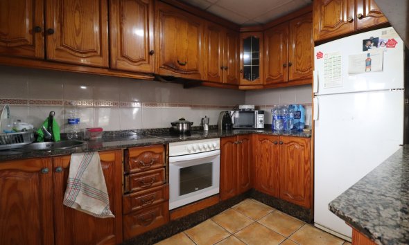 Resale - Villa - Heredades - Heredades - Village