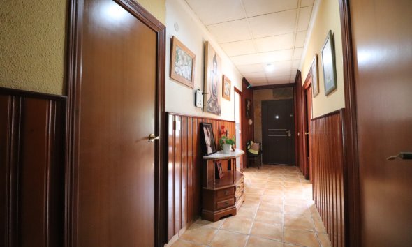 Resale - Villa - Heredades - Heredades - Village