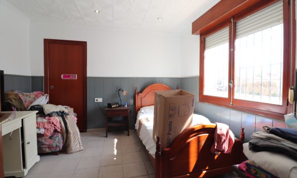 Resale - Villa - Heredades - Heredades - Village