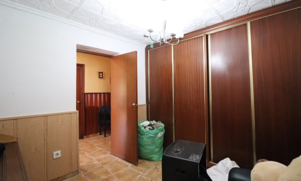 Resale - Villa - Heredades - Heredades - Village