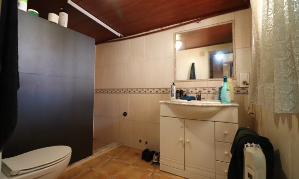 Resale - Villa - Heredades - Heredades - Village