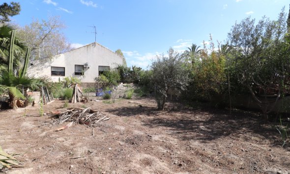 Resale - Villa - Heredades - Heredades - Village