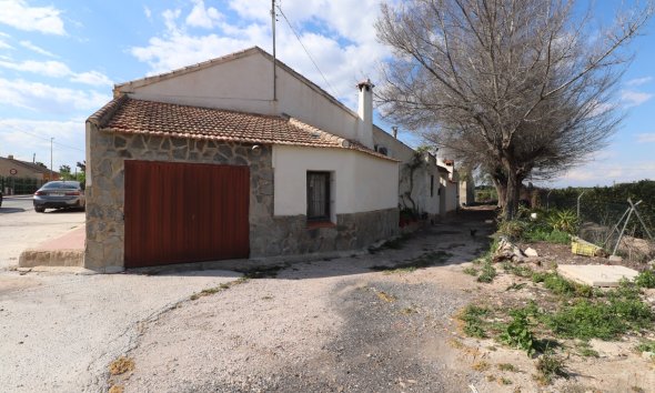 Resale - Villa - Heredades - Heredades - Village